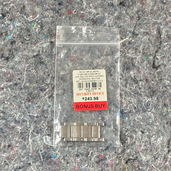 Citizen Women's Eco-Drive Stainless Steel Saphire Diamond Watch w/Case - Picture 8 of 14